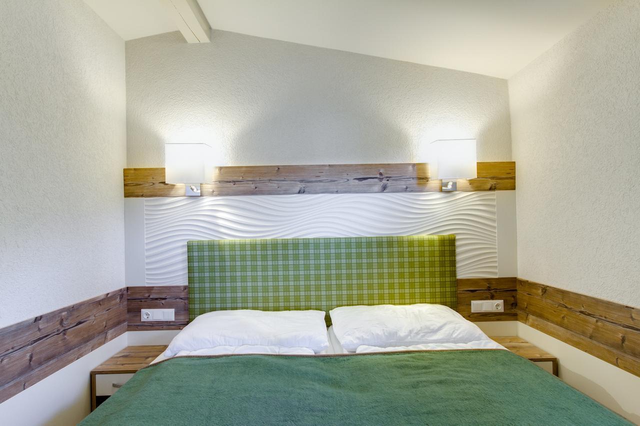 Camping Chalets Brunner Am See Villa Dobriach Bilik gambar