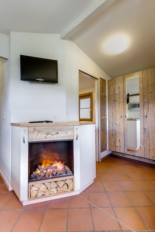 Camping Chalets Brunner Am See Villa Dobriach Bilik gambar